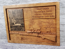 Load image into Gallery viewer, Customizable Hunting Plaque With Photo (Oak Wood)